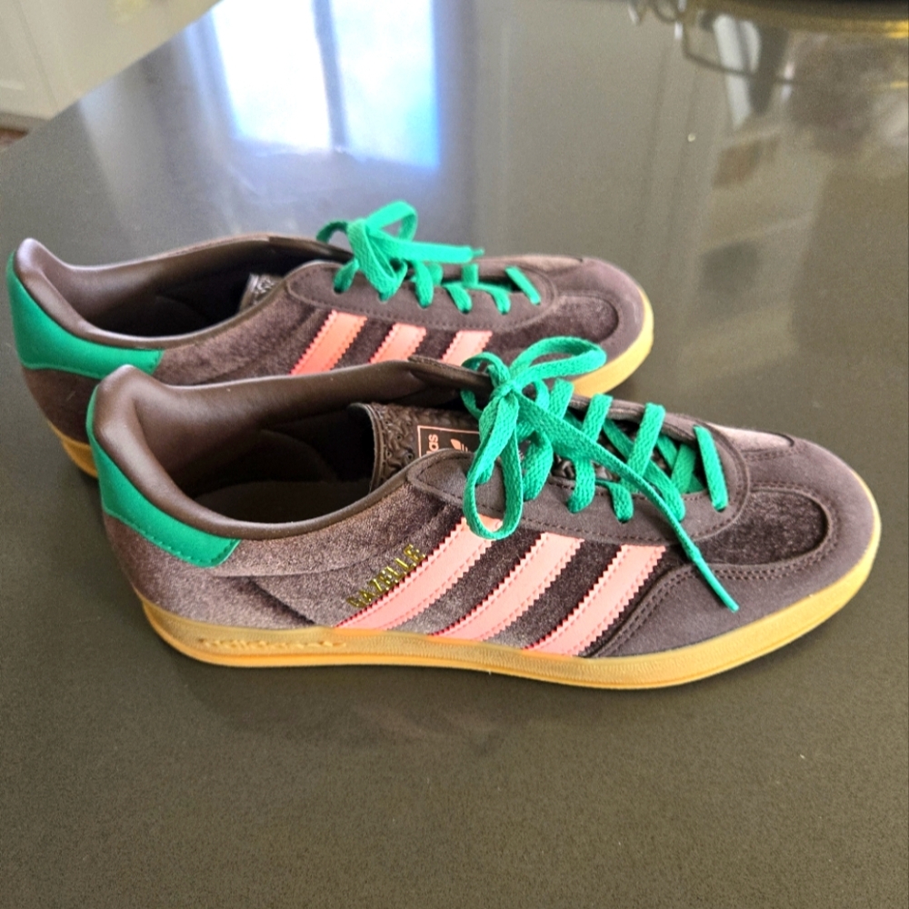 Adidas Gazelle Brown Sneakers with Pink and Green Accents. Size 7.